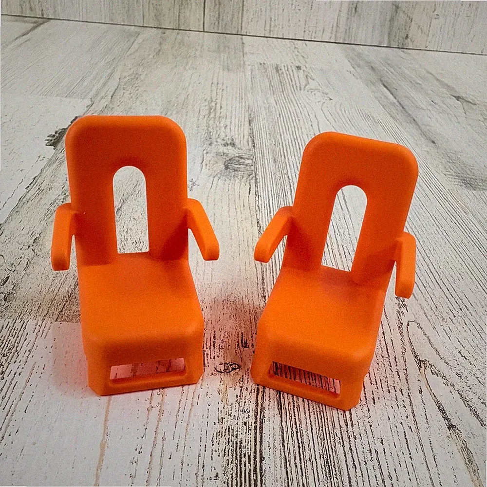 Bluey Set of 2 Orange Beach Chairs Outdoor Figure Playset Replacement NEW