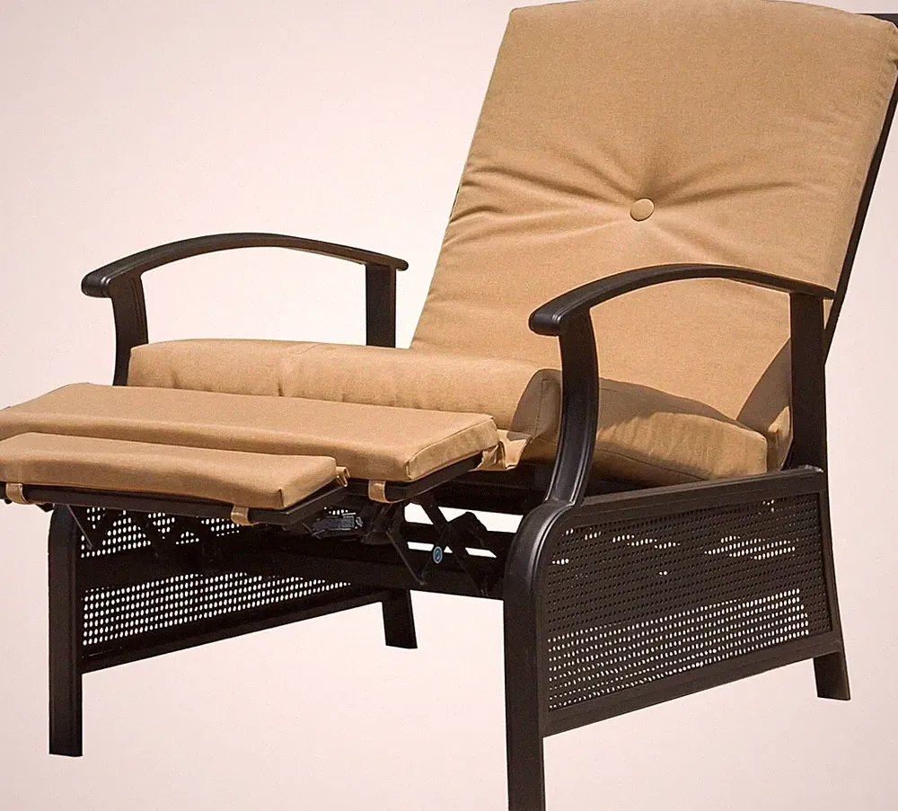 Domi Outdoor Adjustable Patio Recliner Chair Metal w/ Removable Cushions (Beige)