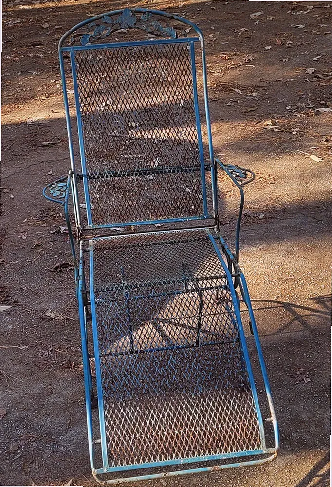 Wrought Iron Patio Chaise Green Bouncy Lounge Chair Metal Vintage Dogwood